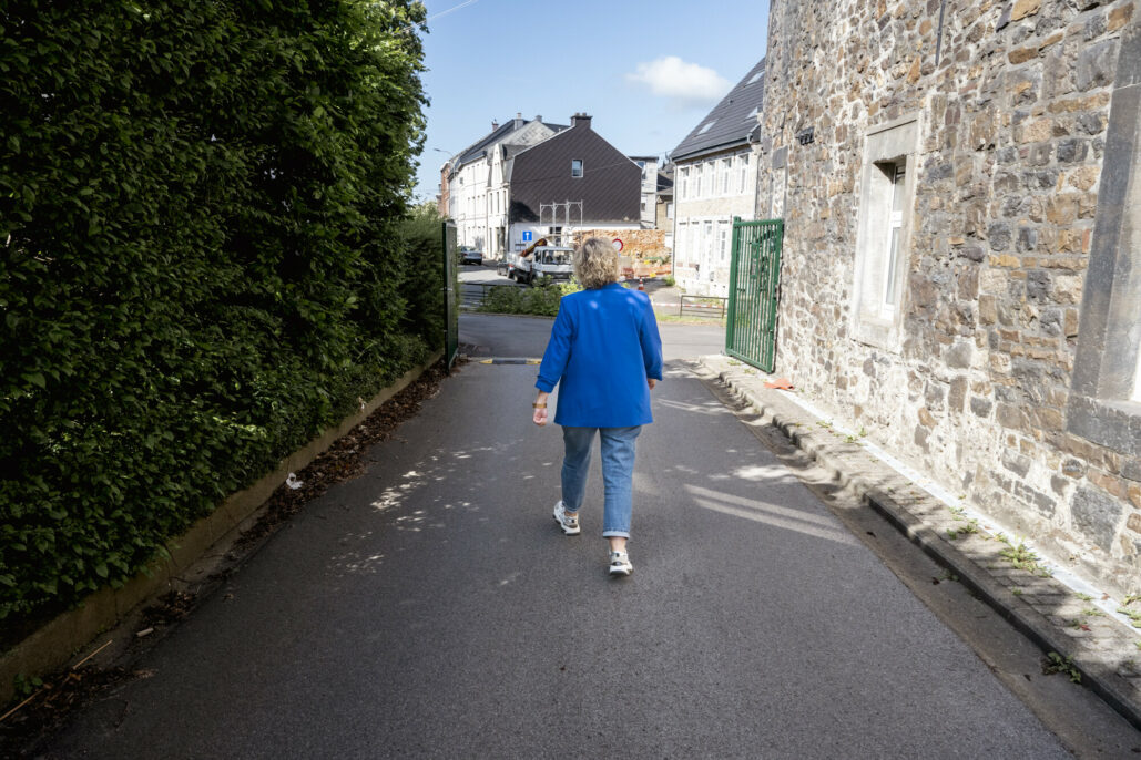 Recruteuse à la recherche du second candidat